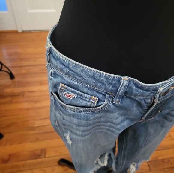 4/$19 Hollister distressed skinny jeans 31 in inseam size 5 - Picture 3 of 7